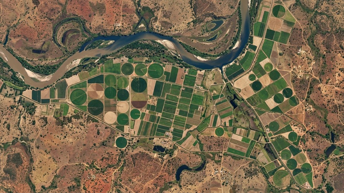 imagem de satélite de campos irrigados em Moçambique